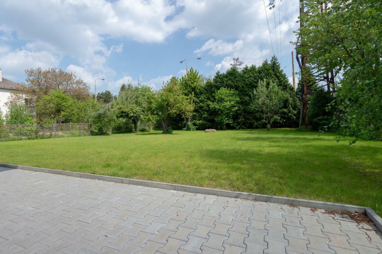 Penzion Moon Ostrava Ngoại thất bức ảnh